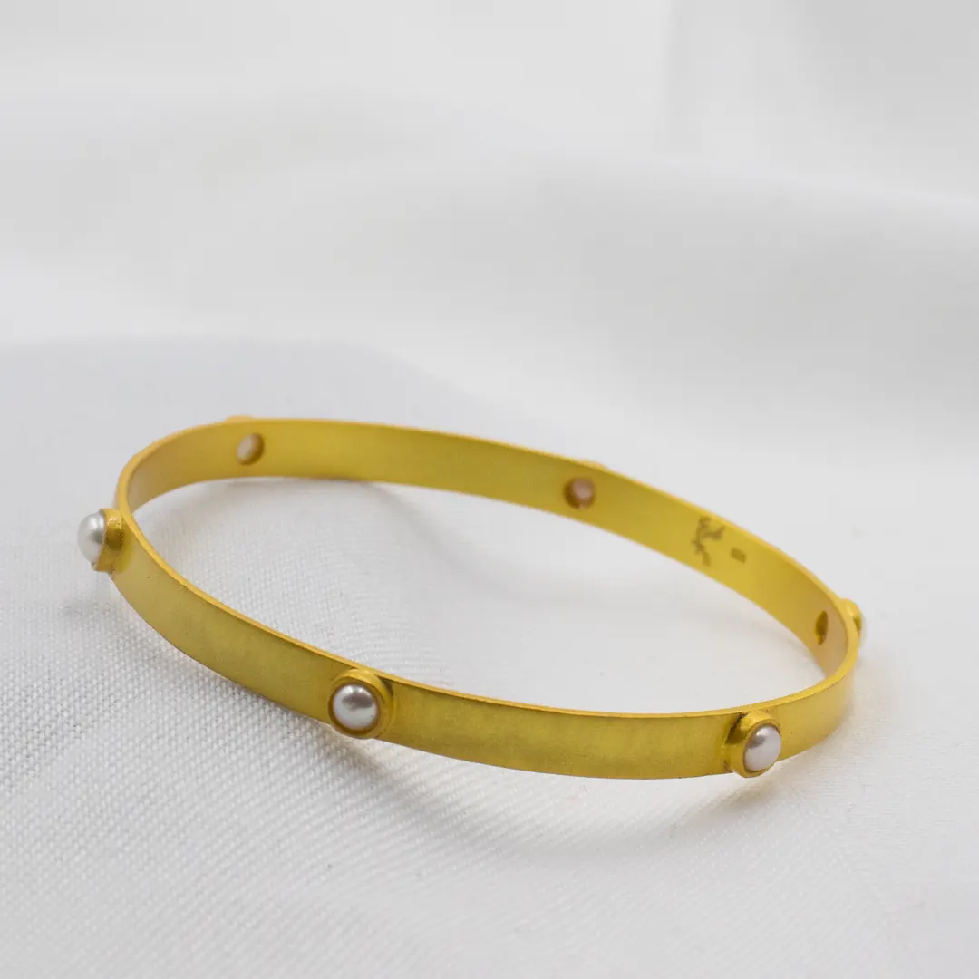 Eternal Glow Bangle