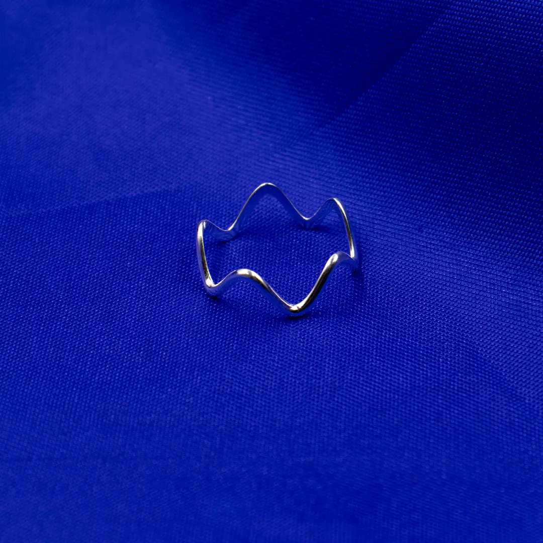 Wavecrest Ring